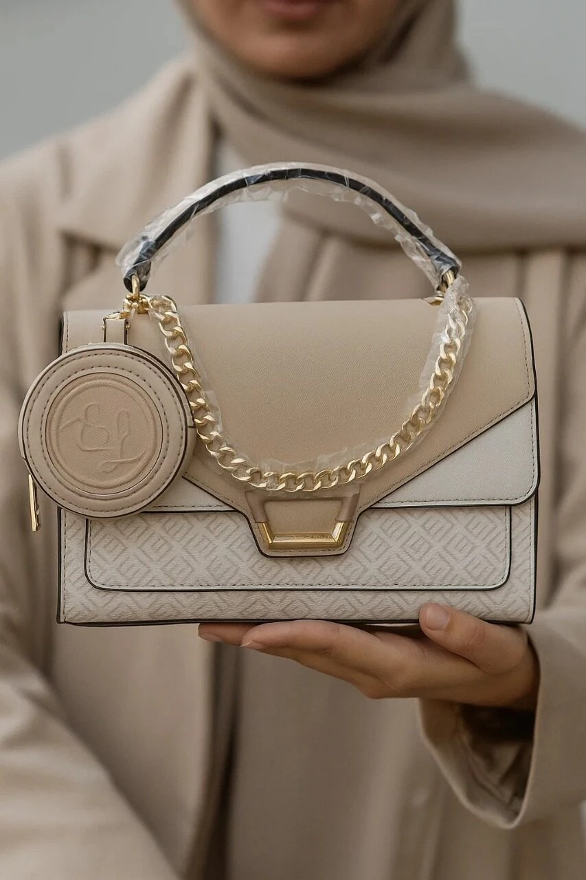 WhatsApp Image 2025-07-13 at 17.17.51_53913adc Emilly Diamond Flap Beige Shoulder Bag